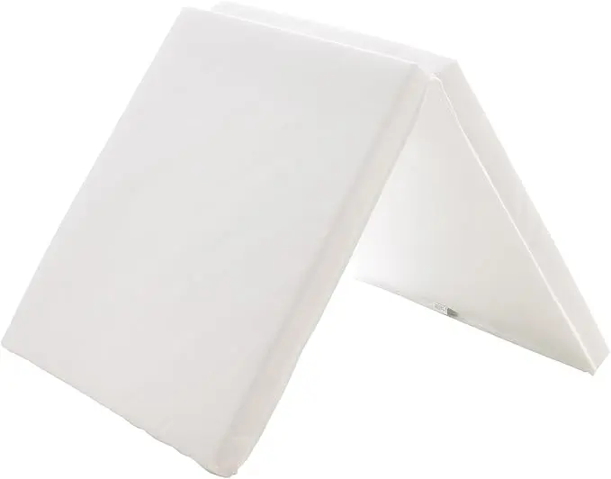 Matelas lit parapluie disponible à la location chez Maman Louve à Fréjus